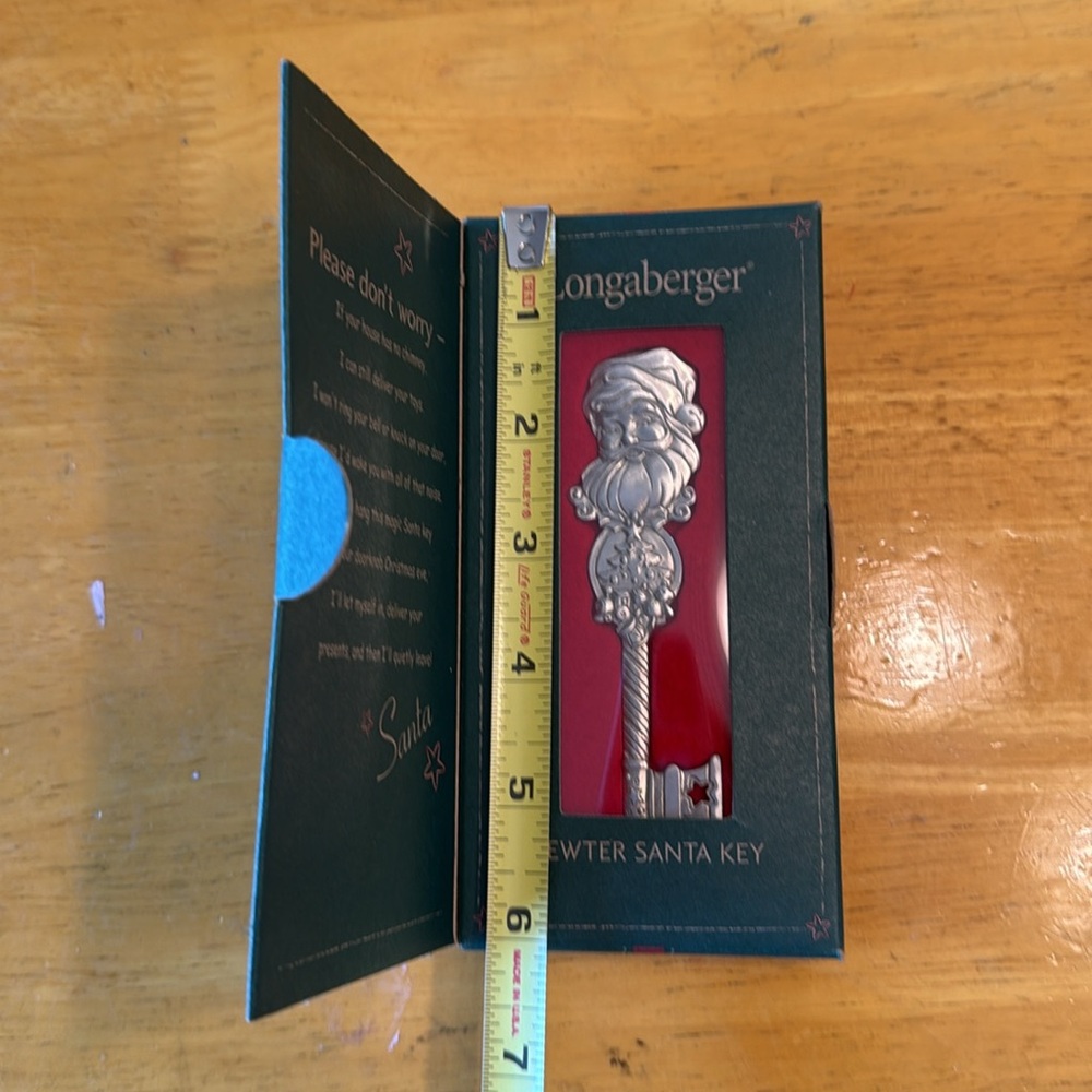Longaberger Pewter Santa Key. New in box - Picture 6 of 7